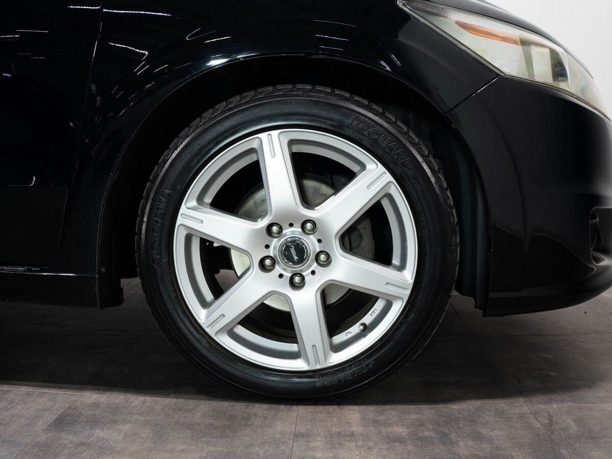 Honda Stream 2011 - фото автомобиля