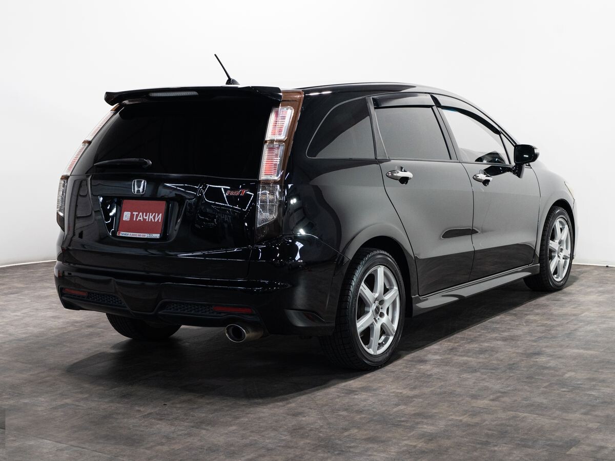 Honda Stream 2011 - фото автомобиля