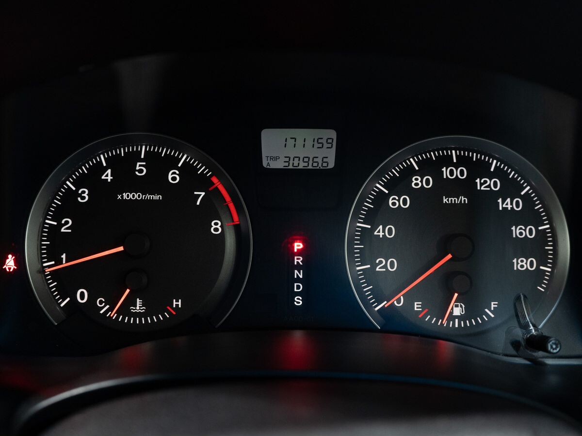 Honda Stream 2011 - фото автомобиля