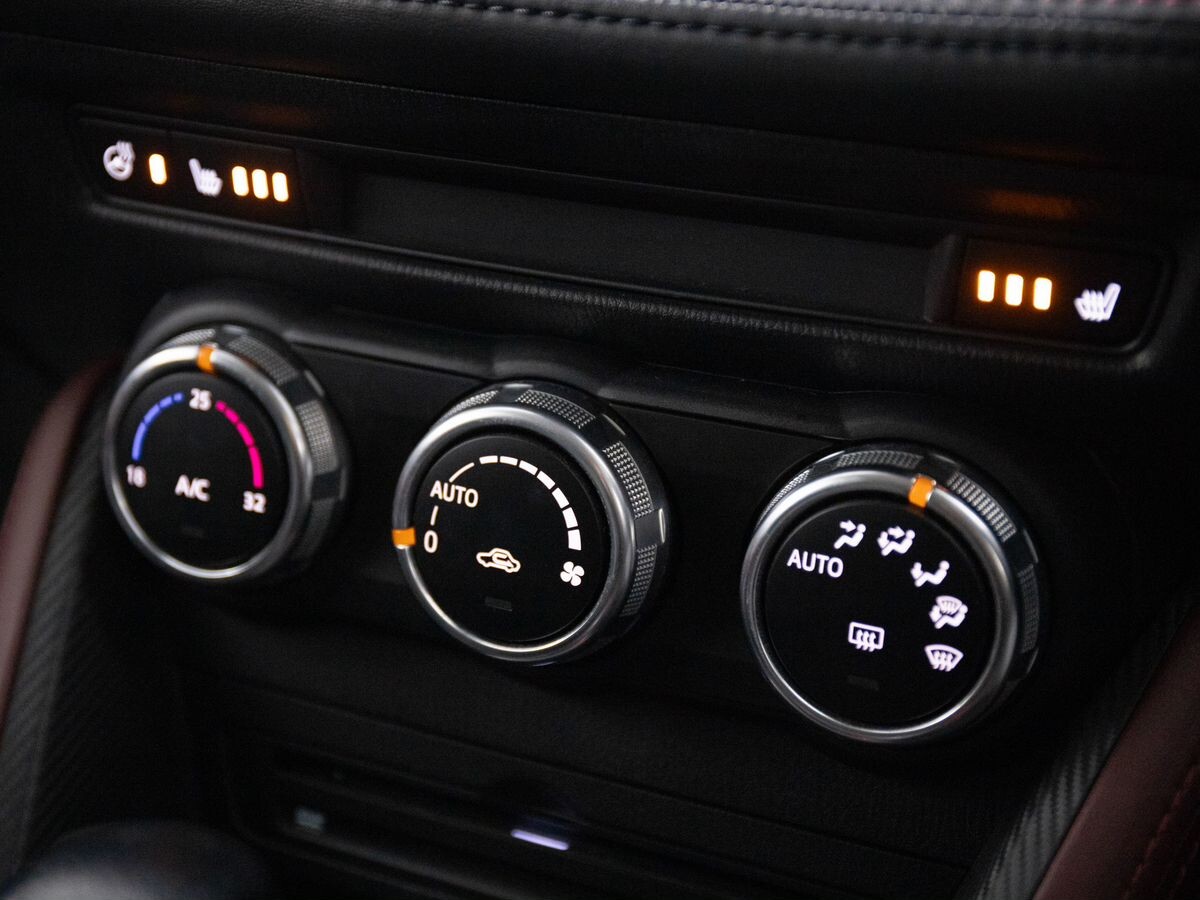 Mazda CX-3 2018 - фото автомобиля