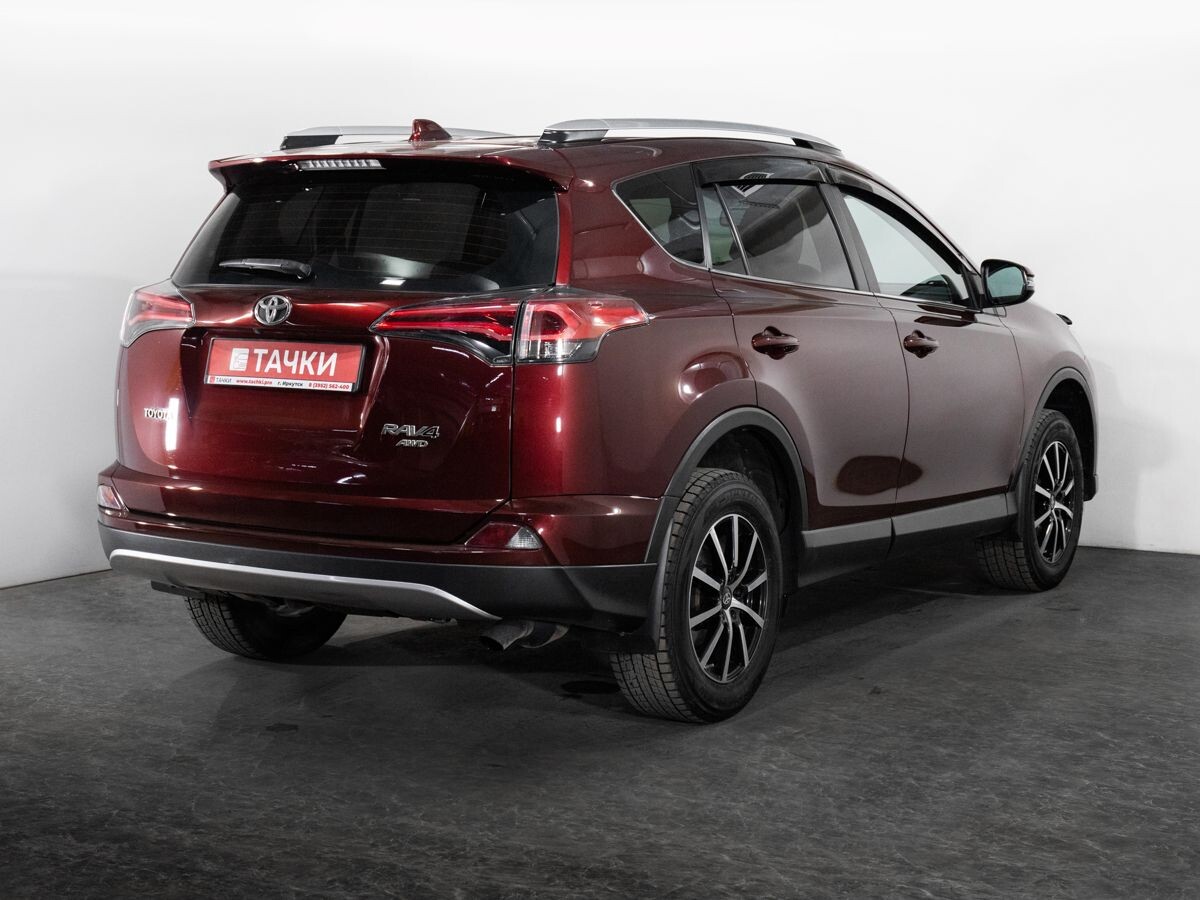 Toyota RAV4 2018 - фото автомобиля
