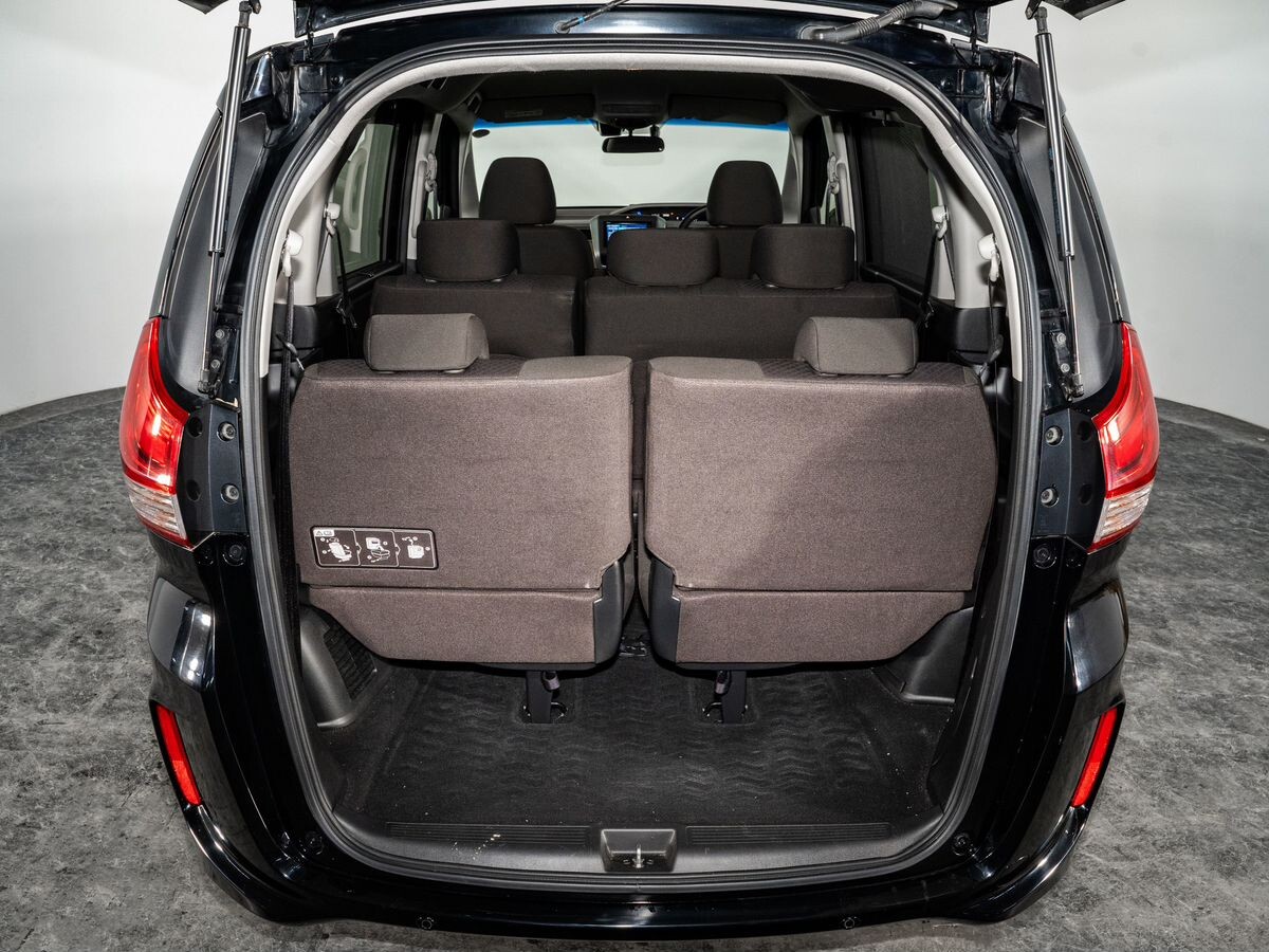 Honda Freed 2020 - фото автомобиля