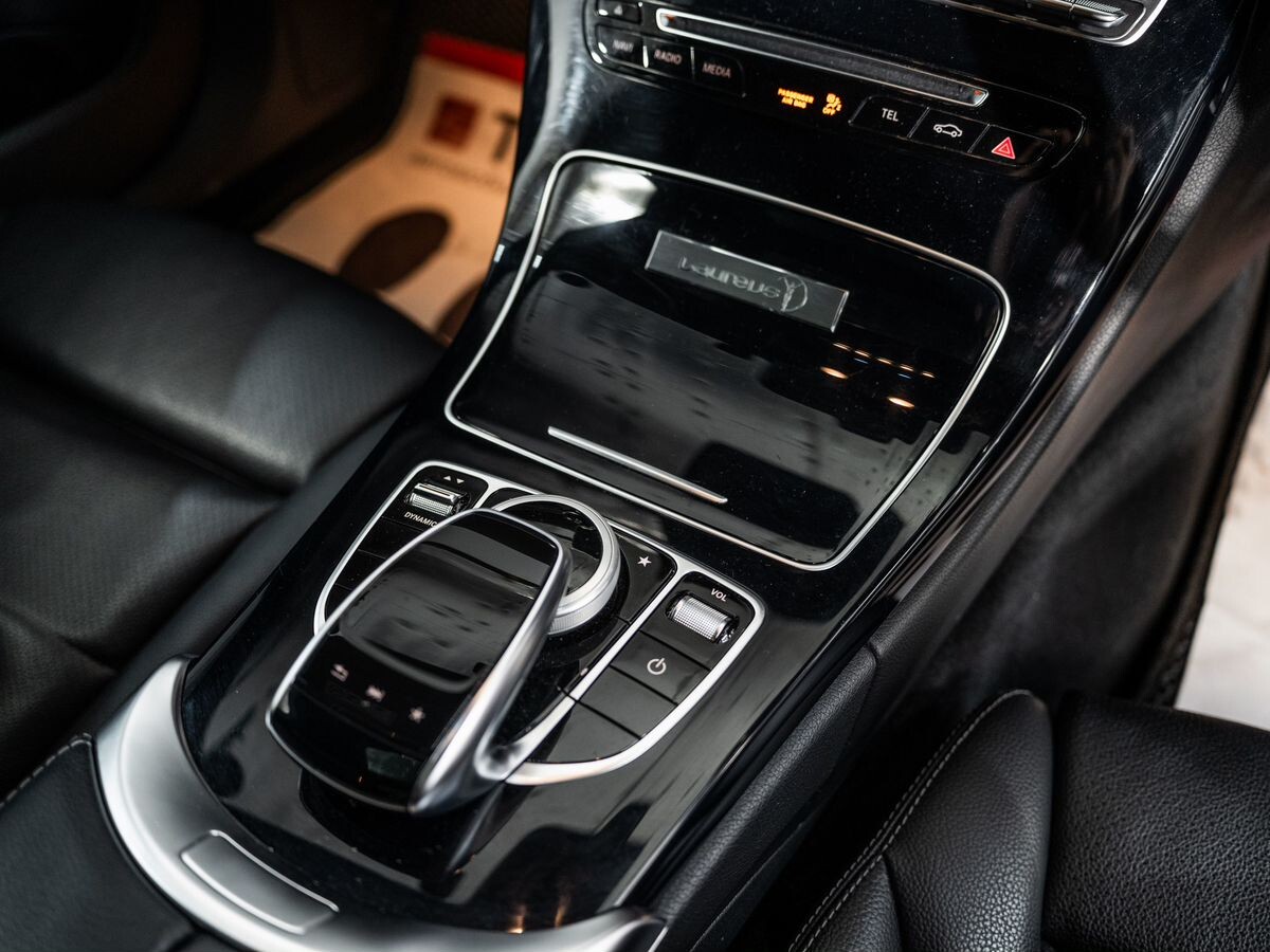 Mercedes-Benz C-Class 2017 - фото автомобиля