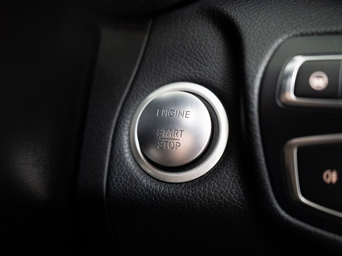 Mercedes-Benz C-Class 2017 - фото автомобиля