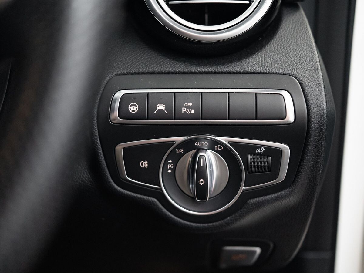 Mercedes-Benz C-Class 2017 - фото автомобиля