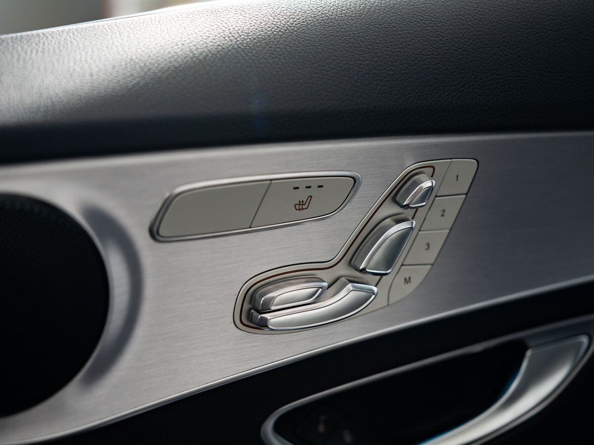 Mercedes-Benz C-Class 2017 - фото автомобиля