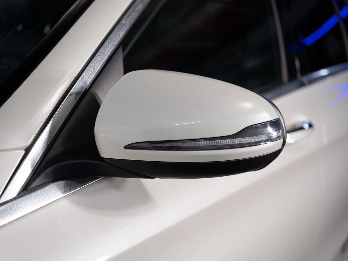 Mercedes-Benz C-Class 2017 - фото автомобиля