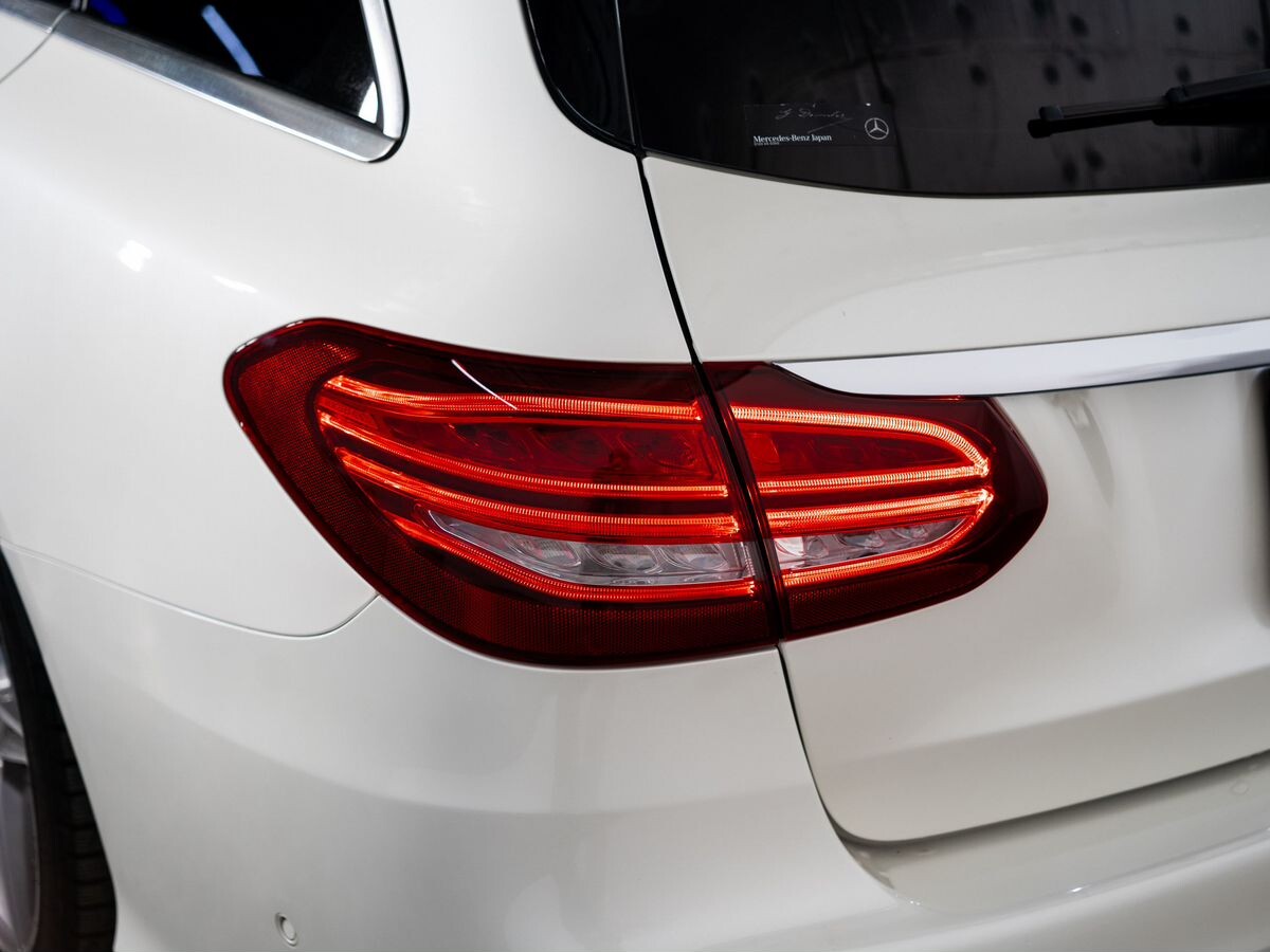 Mercedes-Benz C-Class 2017 - фото автомобиля