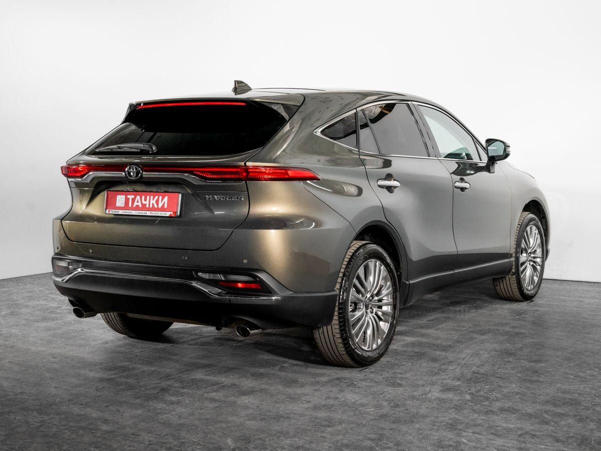 Toyota Harrier 2022 - фото автомобиля