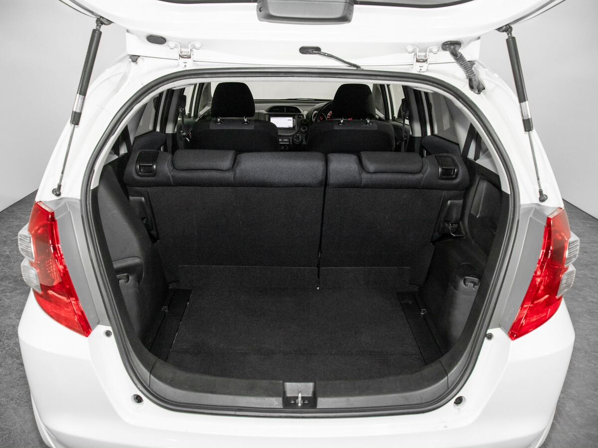 Honda Fit 2009 - фото автомобиля