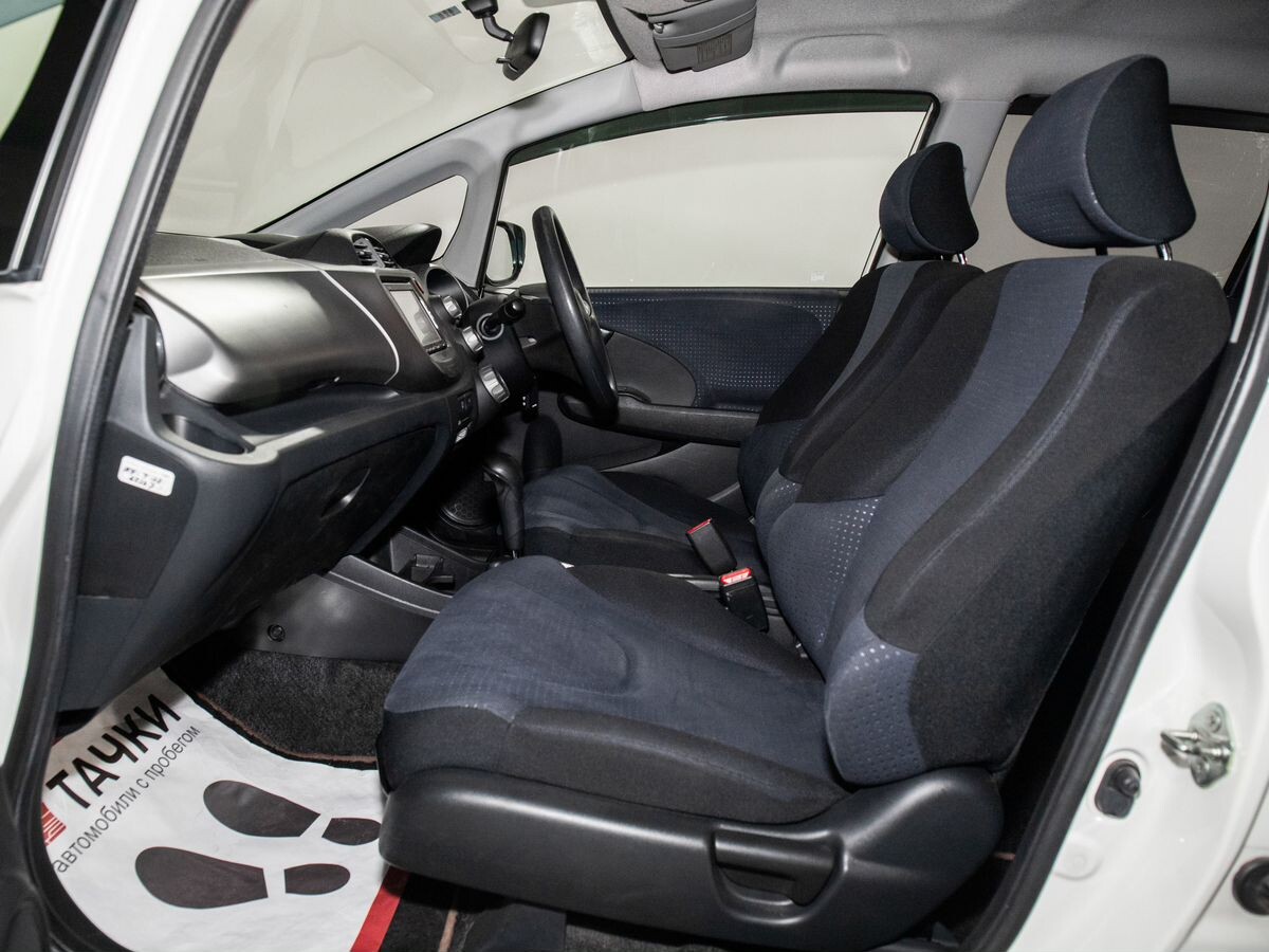 Honda Fit 2009 - фото автомобиля