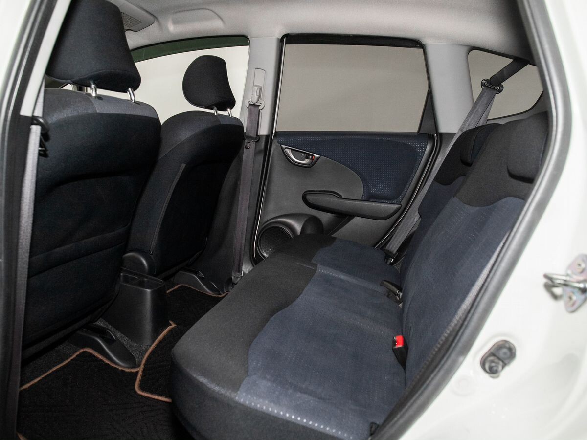 Honda Fit 2009 - фото автомобиля