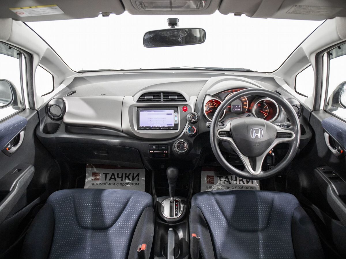 Honda Fit 2009 - фото автомобиля