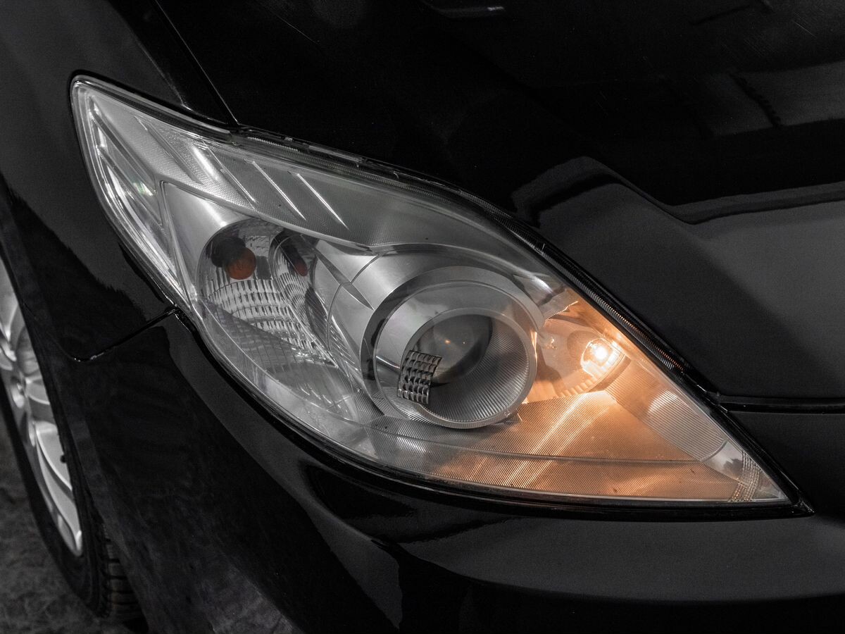 Mazda Premacy 2008 - фото автомобиля