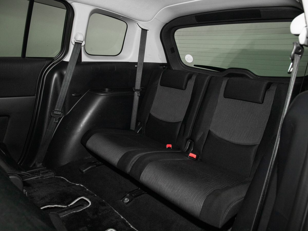 Mazda Premacy 2008 - фото автомобиля