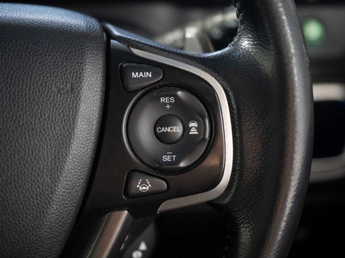 Honda Stepwgn 2015 - фото автомобиля