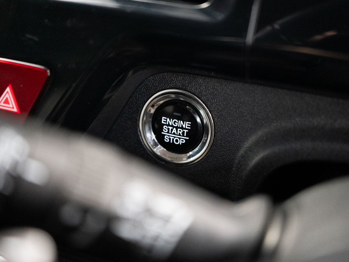 Honda Stepwgn 2015 - фото автомобиля