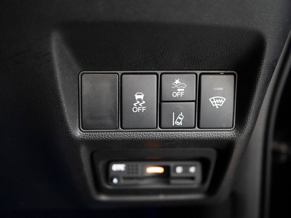 Honda Stepwgn 2015 - фото автомобиля