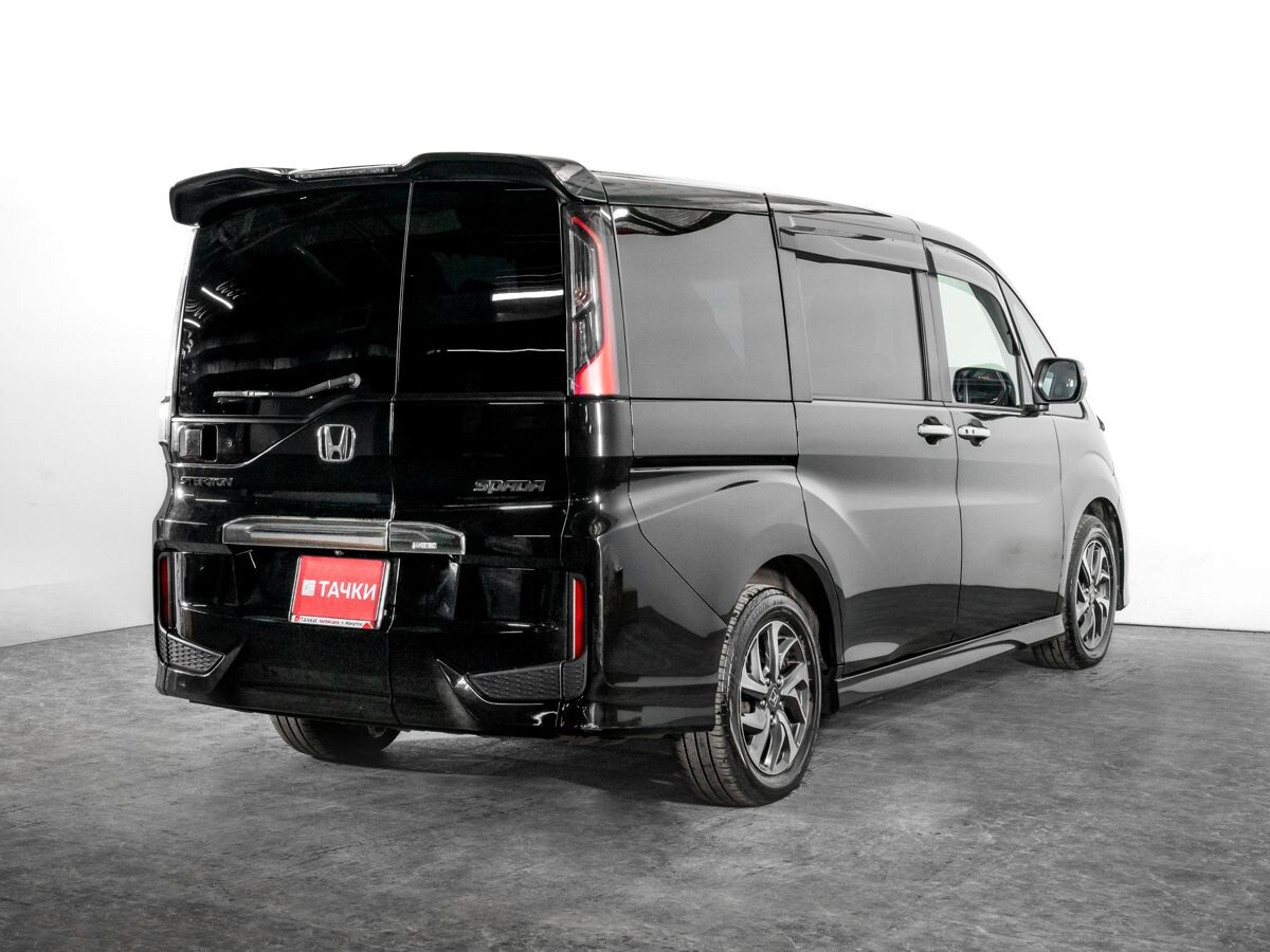 Honda Stepwgn 2015 - фото автомобиля