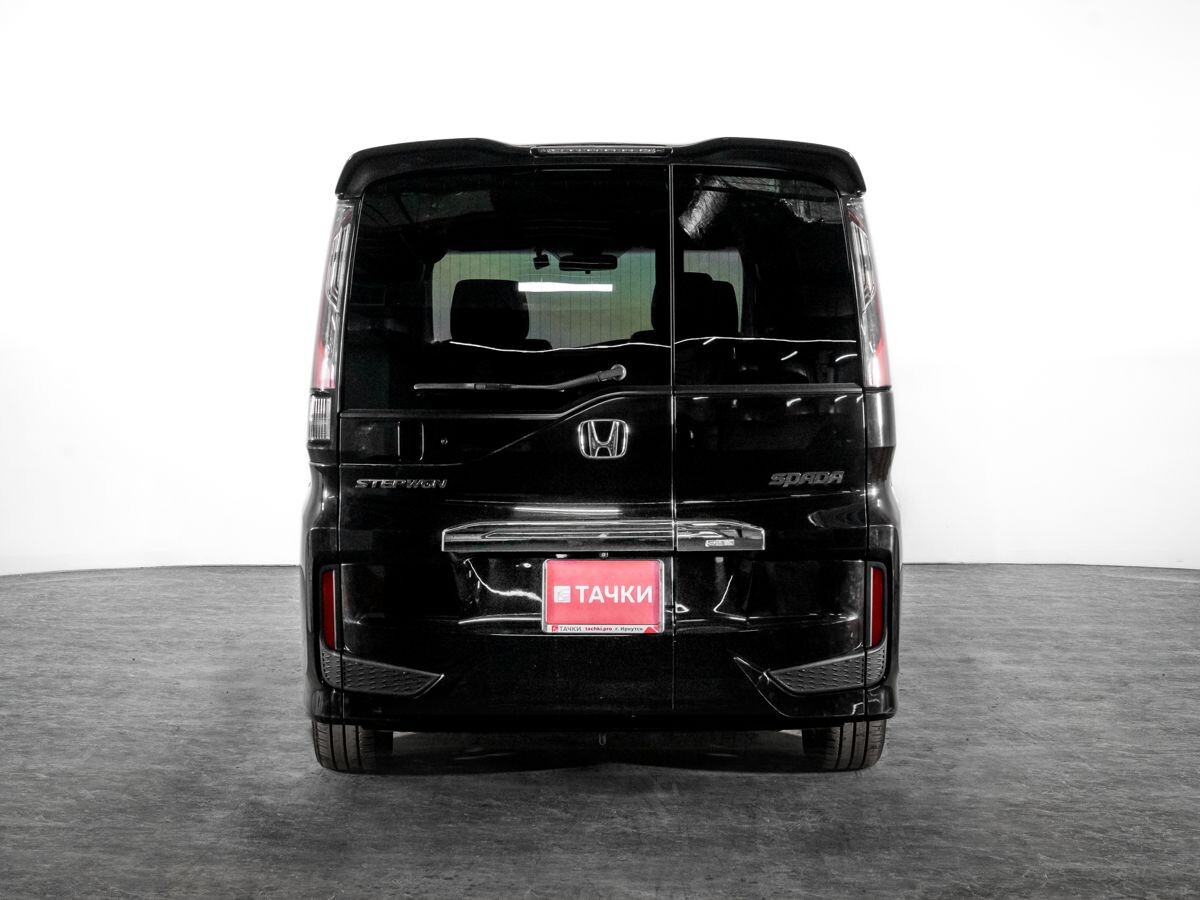 Honda Stepwgn 2015 - фото автомобиля