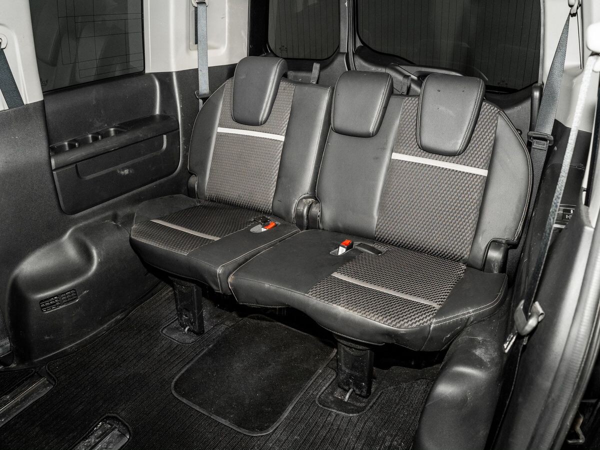 Honda Stepwgn 2015 - фото автомобиля