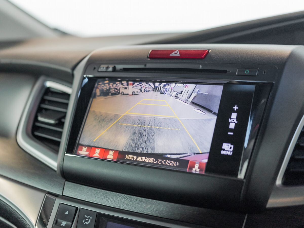 Honda Jade 2015 - фото автомобиля