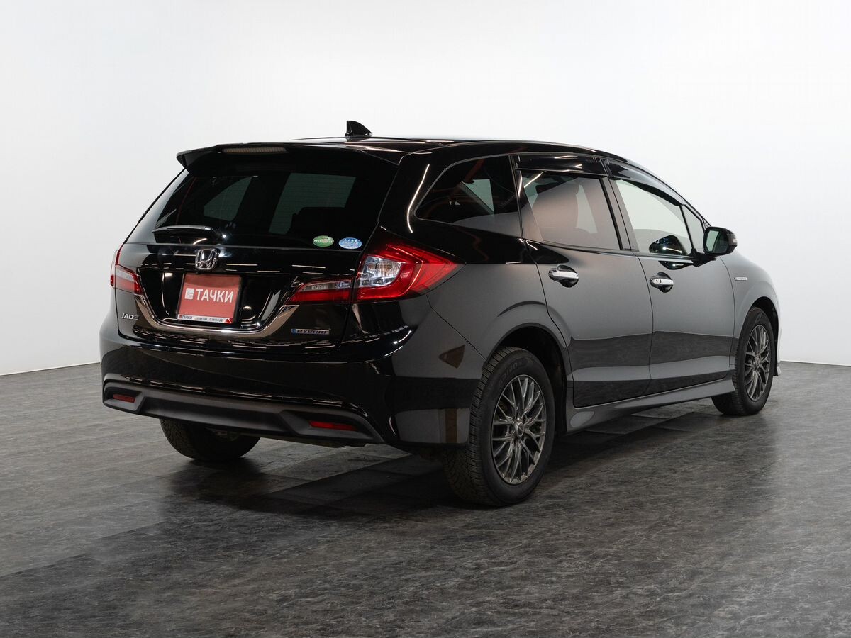 Honda Jade 2015 - фото автомобиля