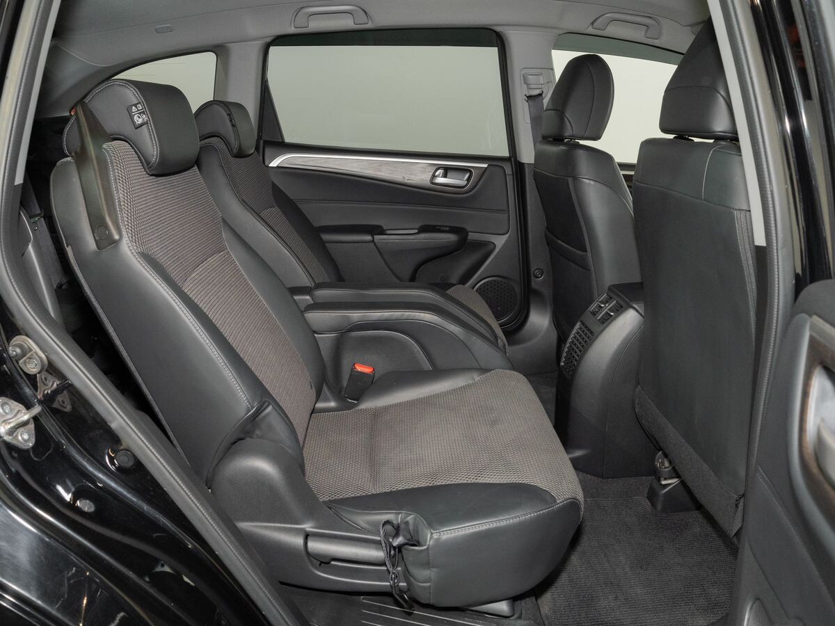 Honda Jade 2015 - фото автомобиля