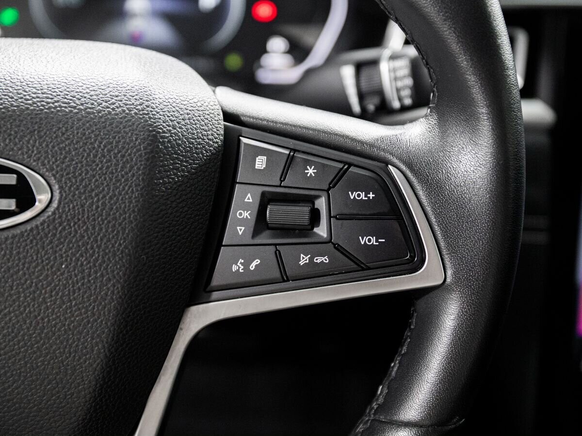 JAC J7 2023 - фото автомобиля