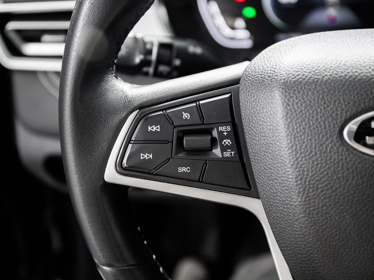 JAC J7 2023 - фото автомобиля