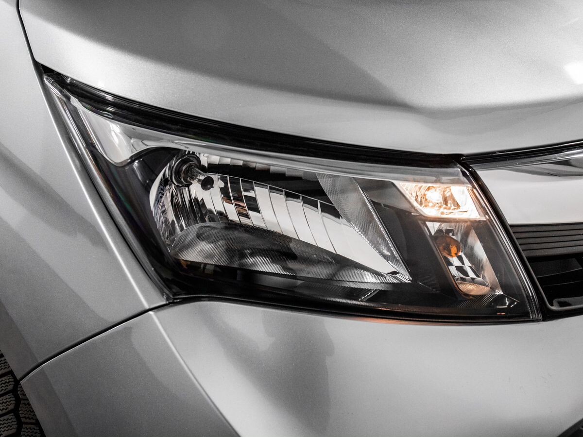 Toyota Tank 2017 - фото автомобиля