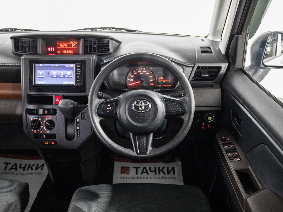 Toyota Tank 2017 - фото автомобиля