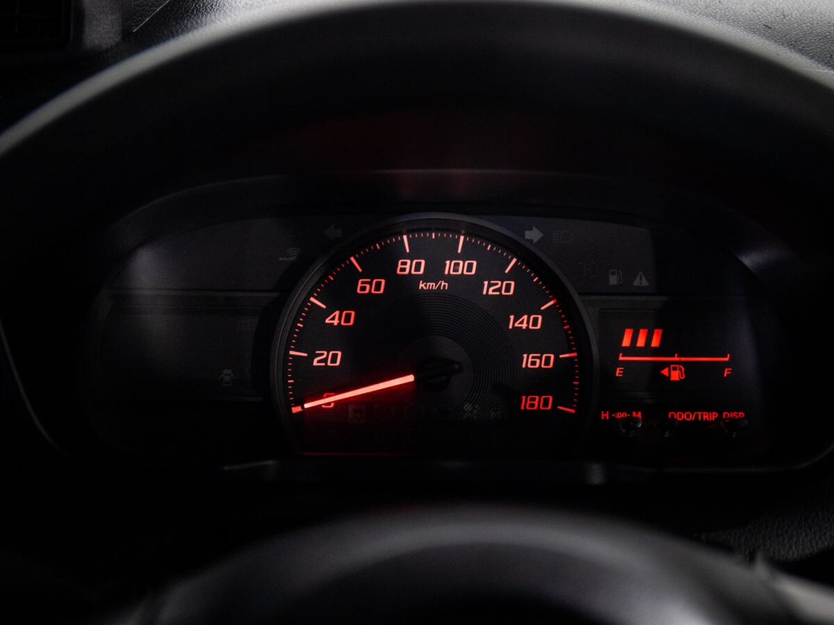 Toyota Tank 2017 - фото автомобиля