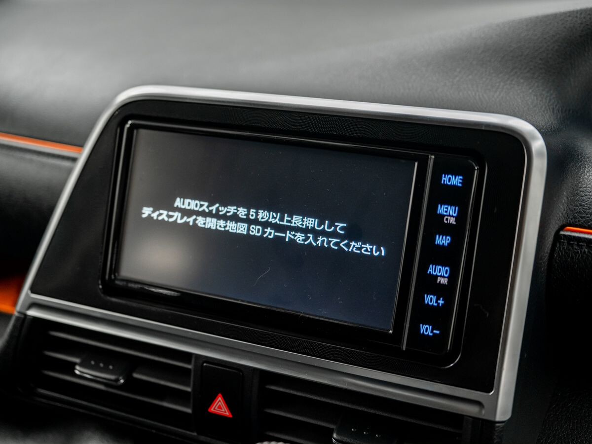 Toyota Sienta 2019 - фото автомобиля