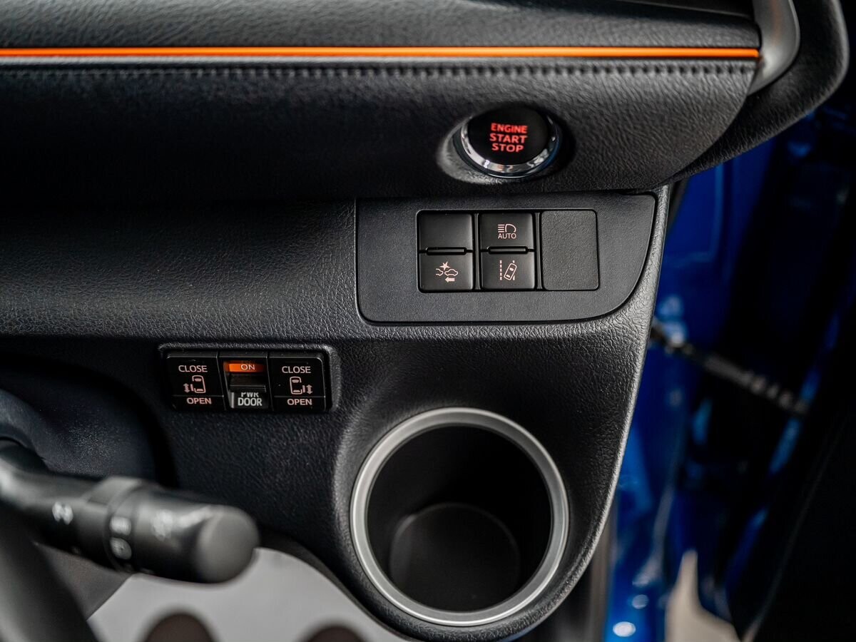 Toyota Sienta 2019 - фото автомобиля