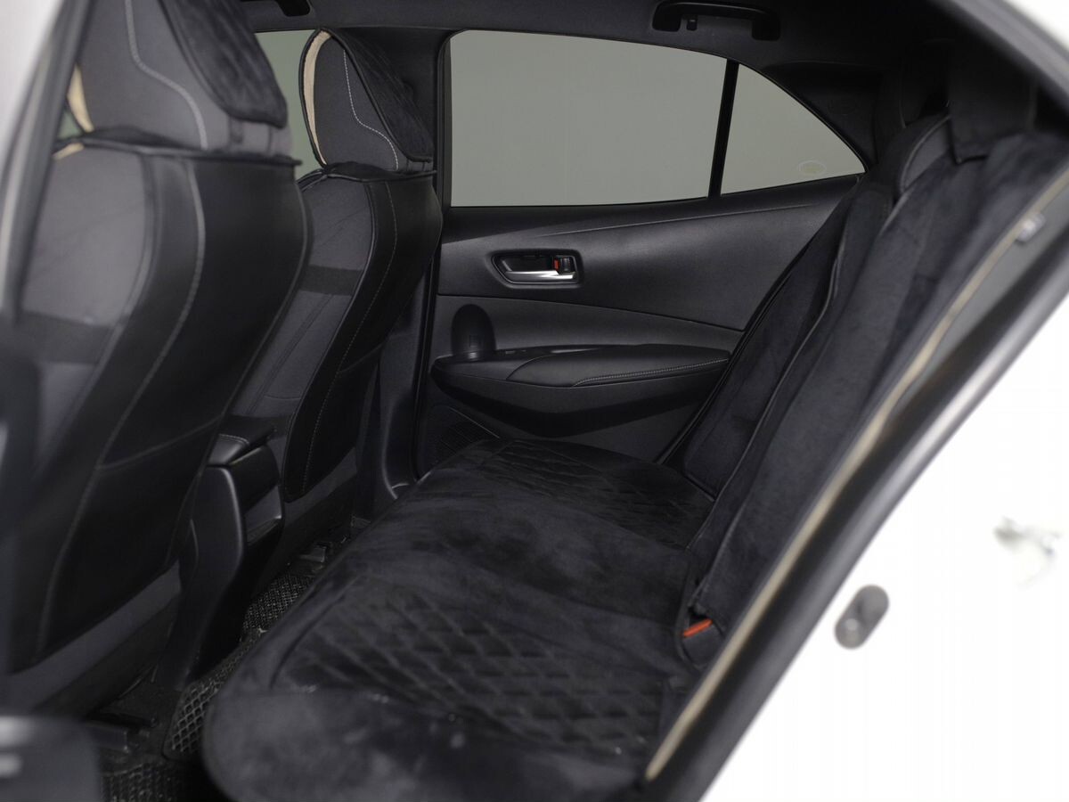 Toyota Corolla 2019 - фото автомобиля