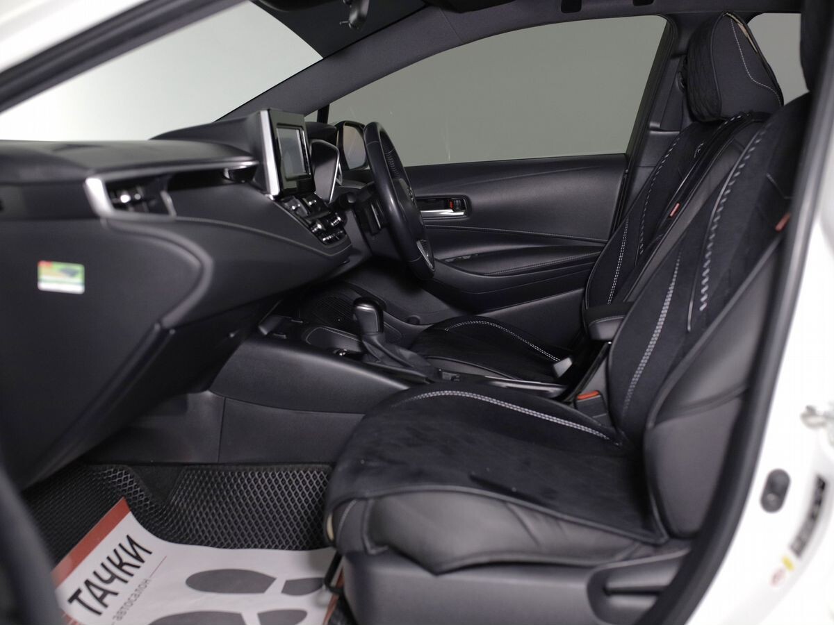 Toyota Corolla 2019 - фото автомобиля