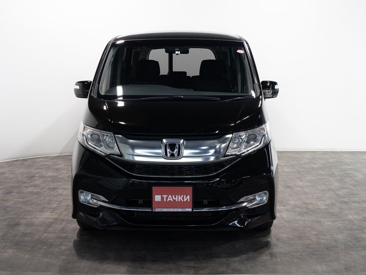 Honda Stepwgn 2015 - фото автомобиля