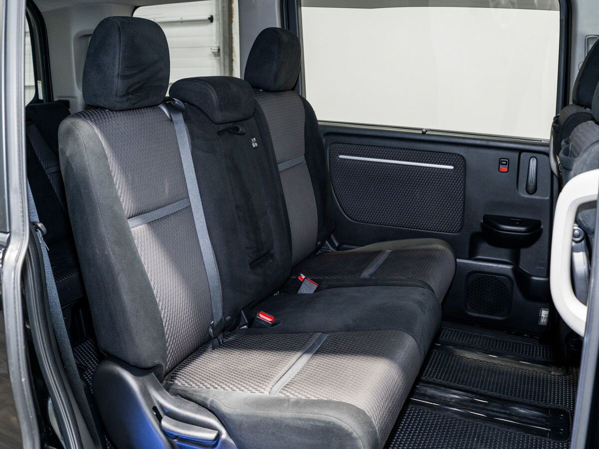 Honda Stepwgn 2015 - фото автомобиля