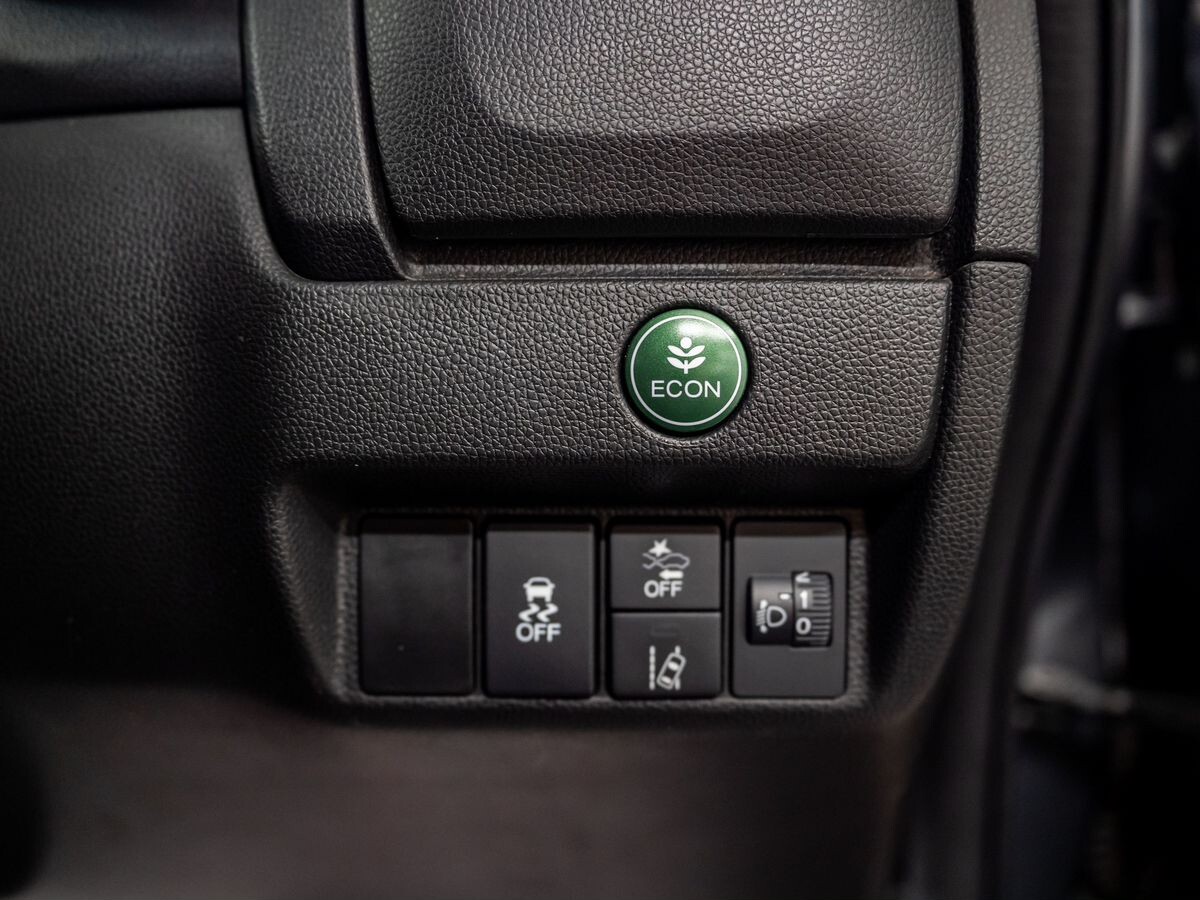 Honda Fit 2018 - фото автомобиля