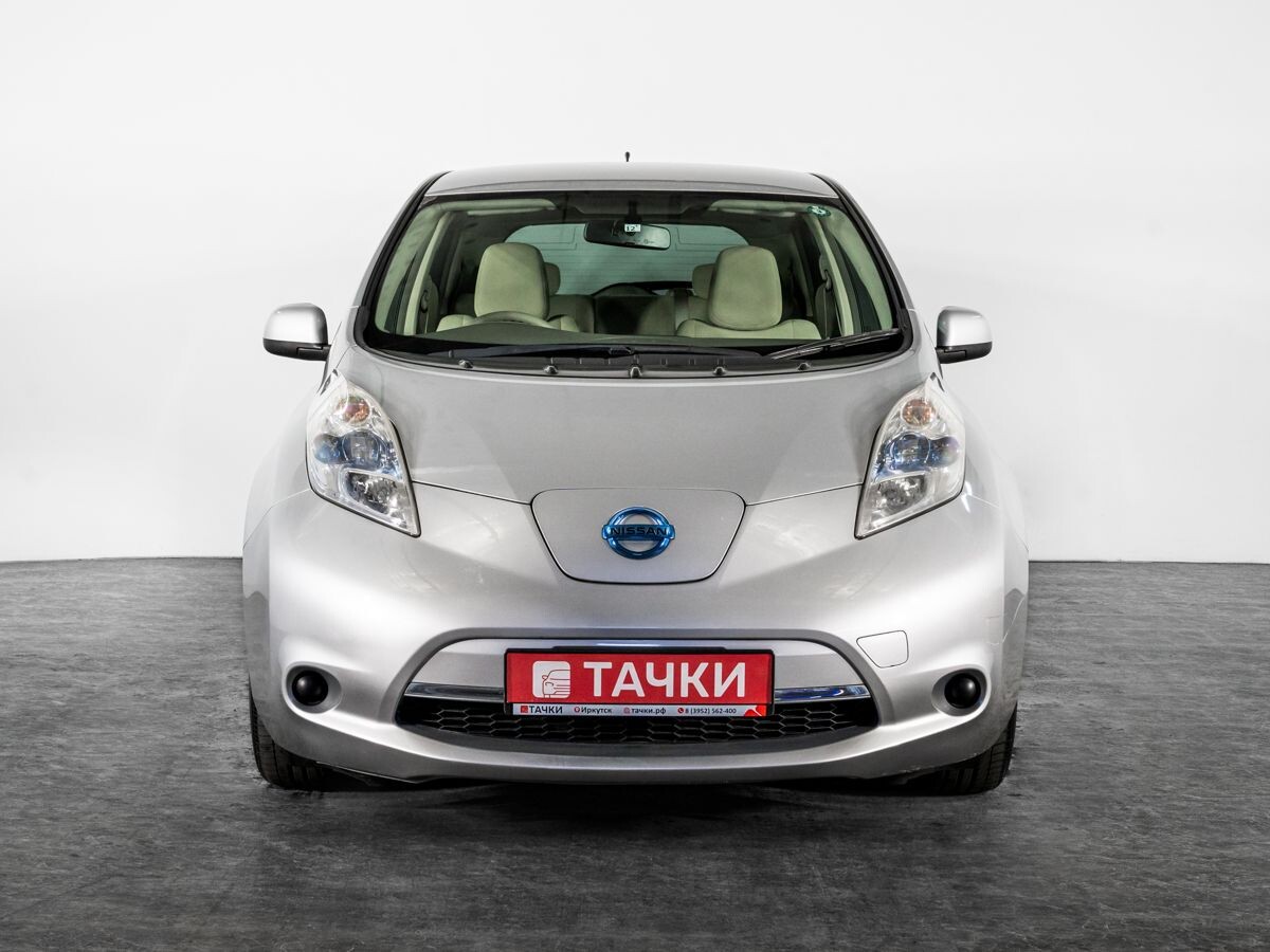 Nissan Leaf 2011 - фото автомобиля