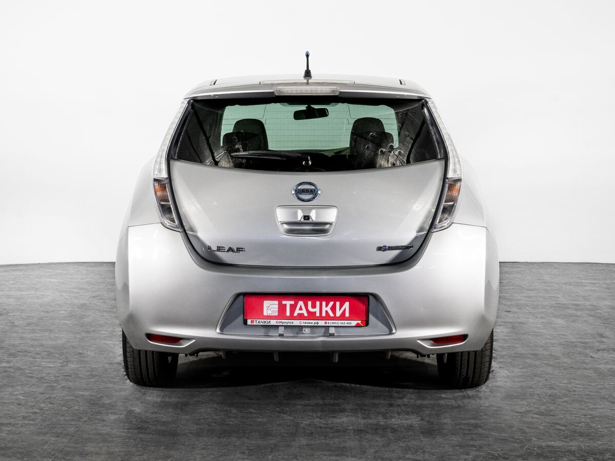 Nissan Leaf 2011 - фото автомобиля