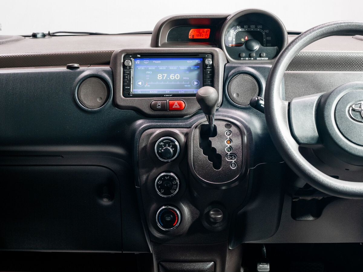 Toyota Spade 2014 - фото автомобиля