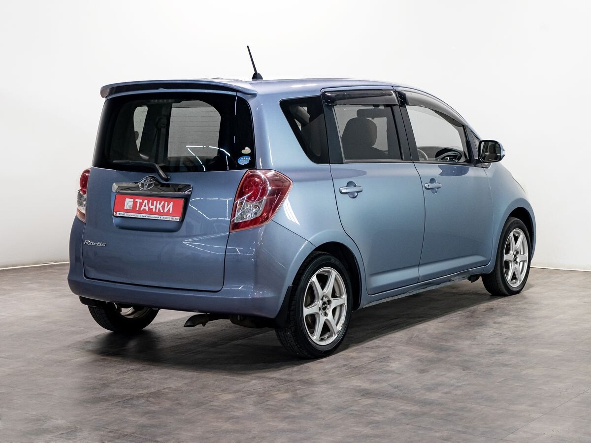 Toyota Ractis 2008 - фото автомобиля