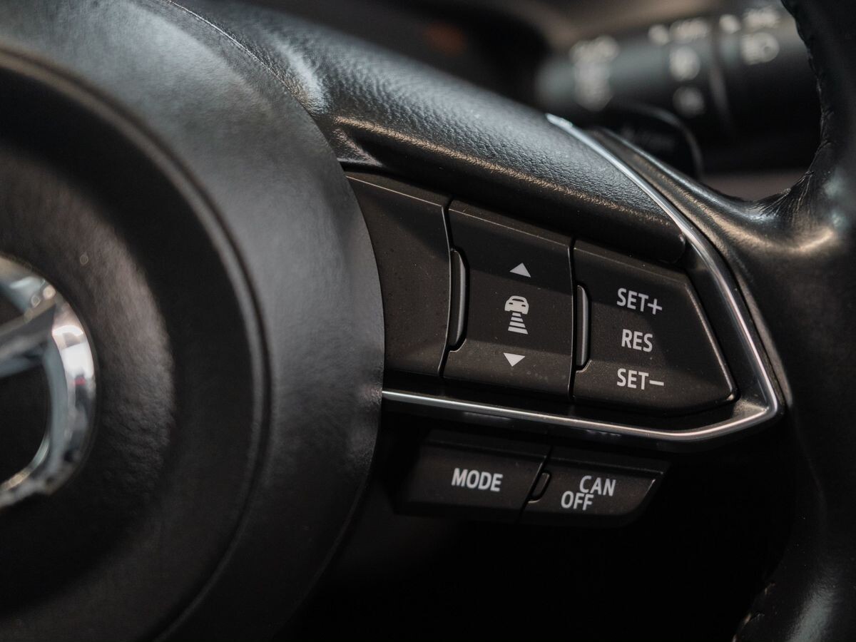 Mazda Axela 2017 - фото автомобиля