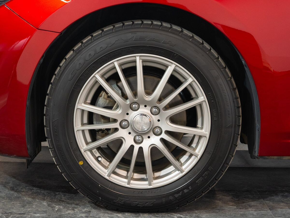 Mazda Axela 2017 - фото автомобиля