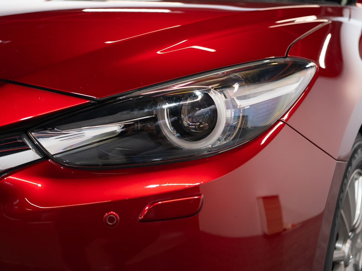 Mazda Axela 2017 - фото автомобиля