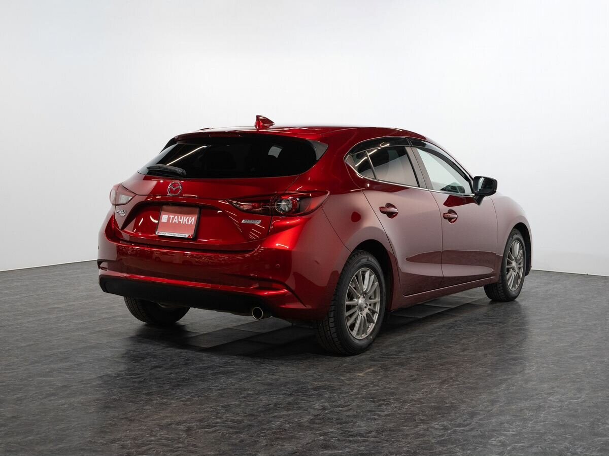 Mazda Axela 2017 - фото автомобиля