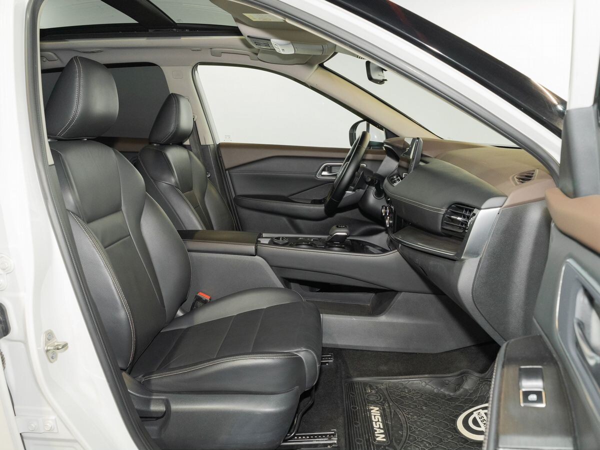 Nissan X-Trail 2021 - фото автомобиля