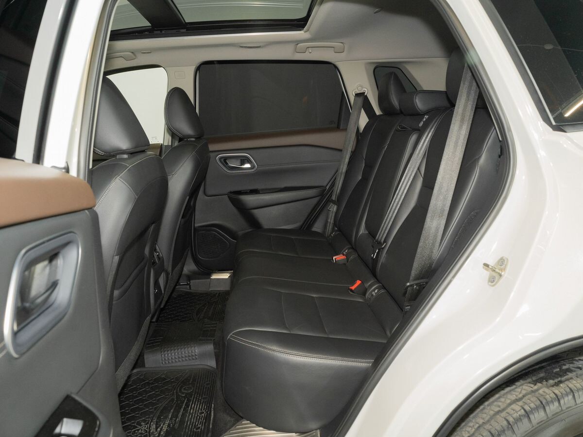 Nissan X-Trail 2021 - фото автомобиля